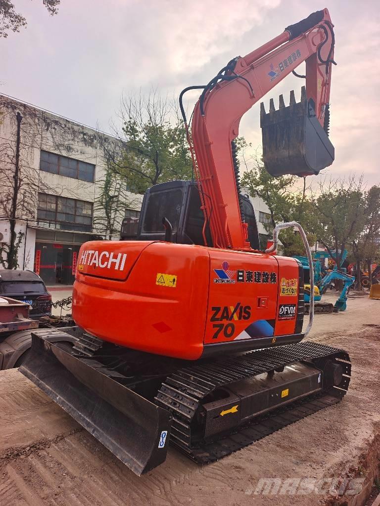 Hitachi Zaxis 70 Mini kotrók < 7t