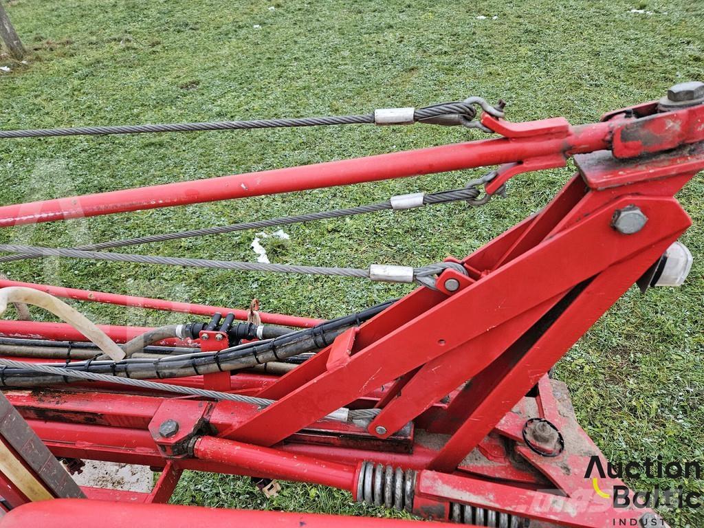 Lindus 7000 Vontatott trágyaszórók