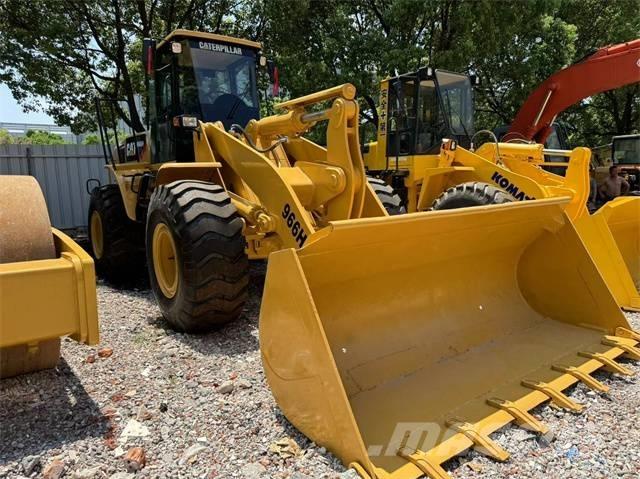 CAT 966 H Gumikerekes homlokrakodók