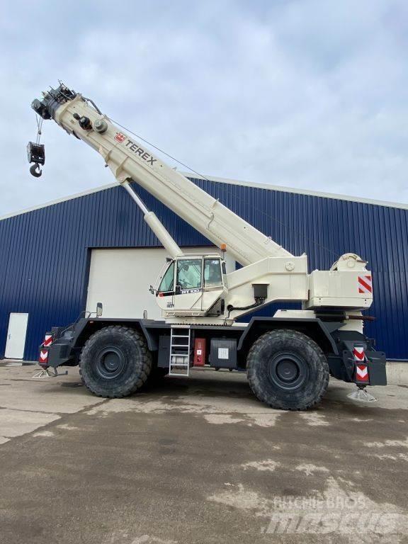 Terex RT 100 Mobil daruk