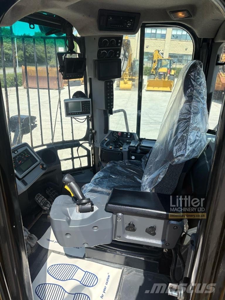 CAT 966 M Gumikerekes homlokrakodók
