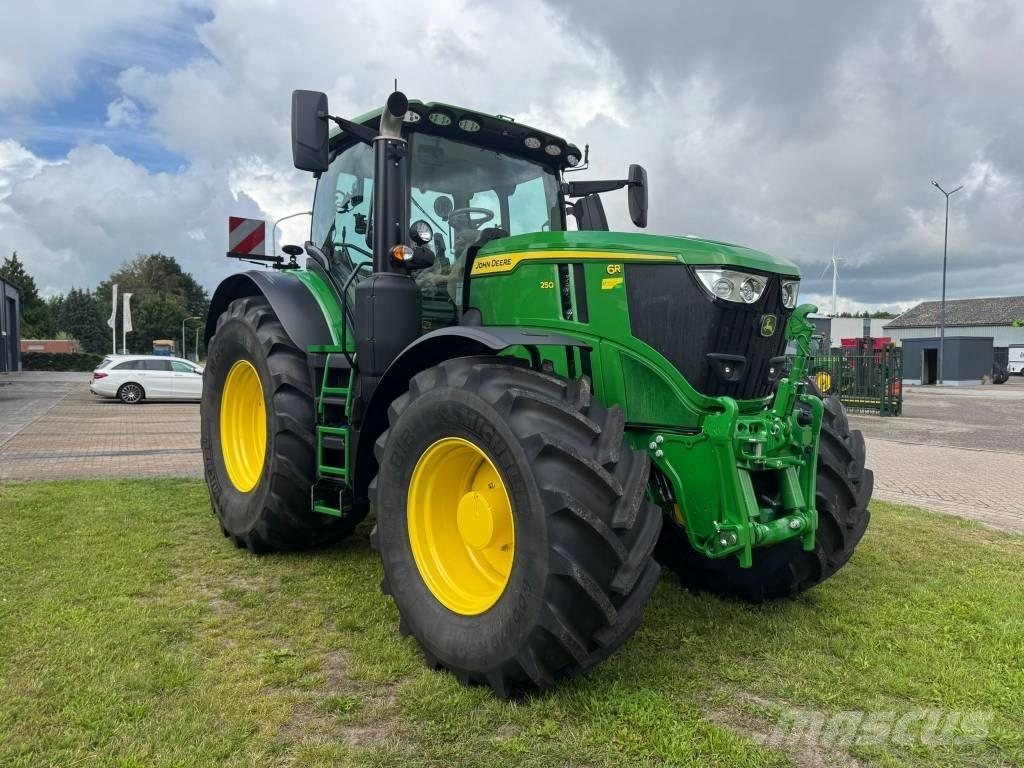 John Deere 6R 250 Traktorok