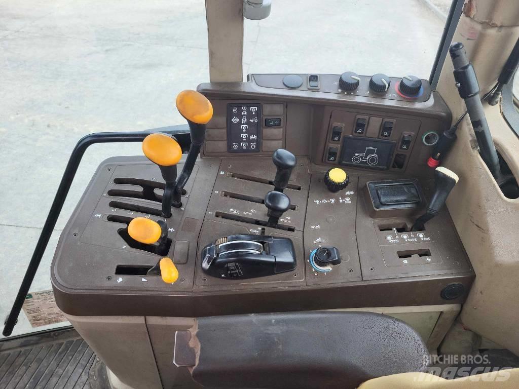John Deere 6910 Traktorok