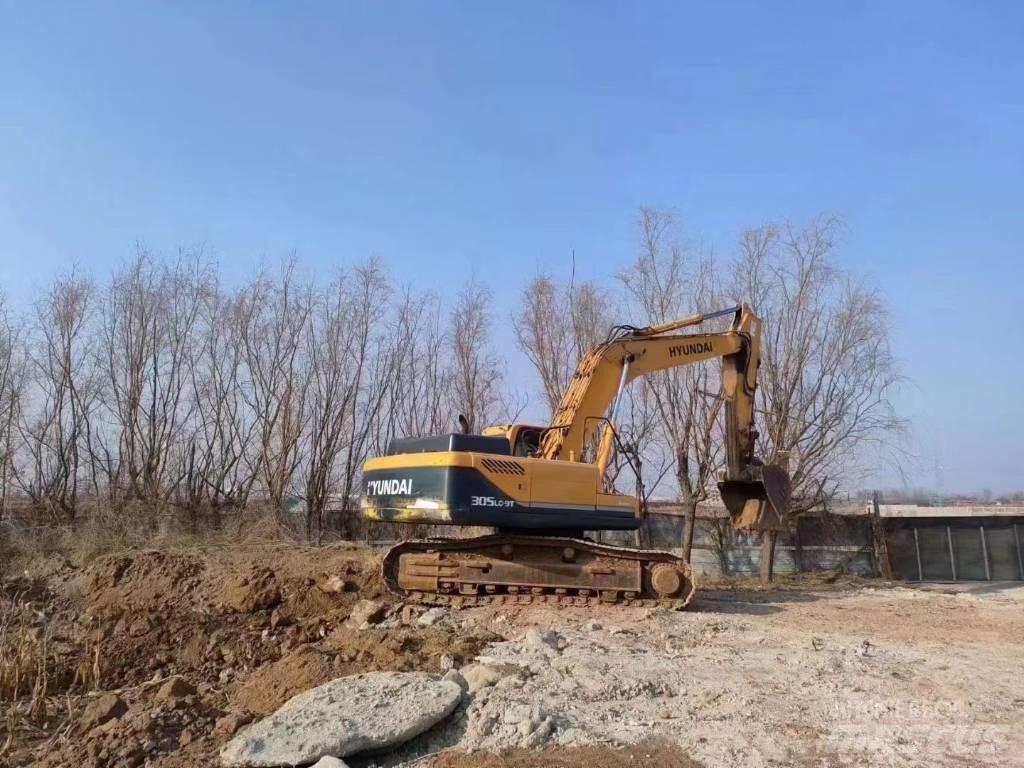 Hyundai R305LC-9T Gumikerekes kotrók