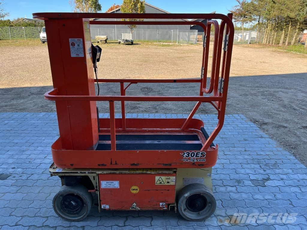 JLG 1230 ES Személyemelők