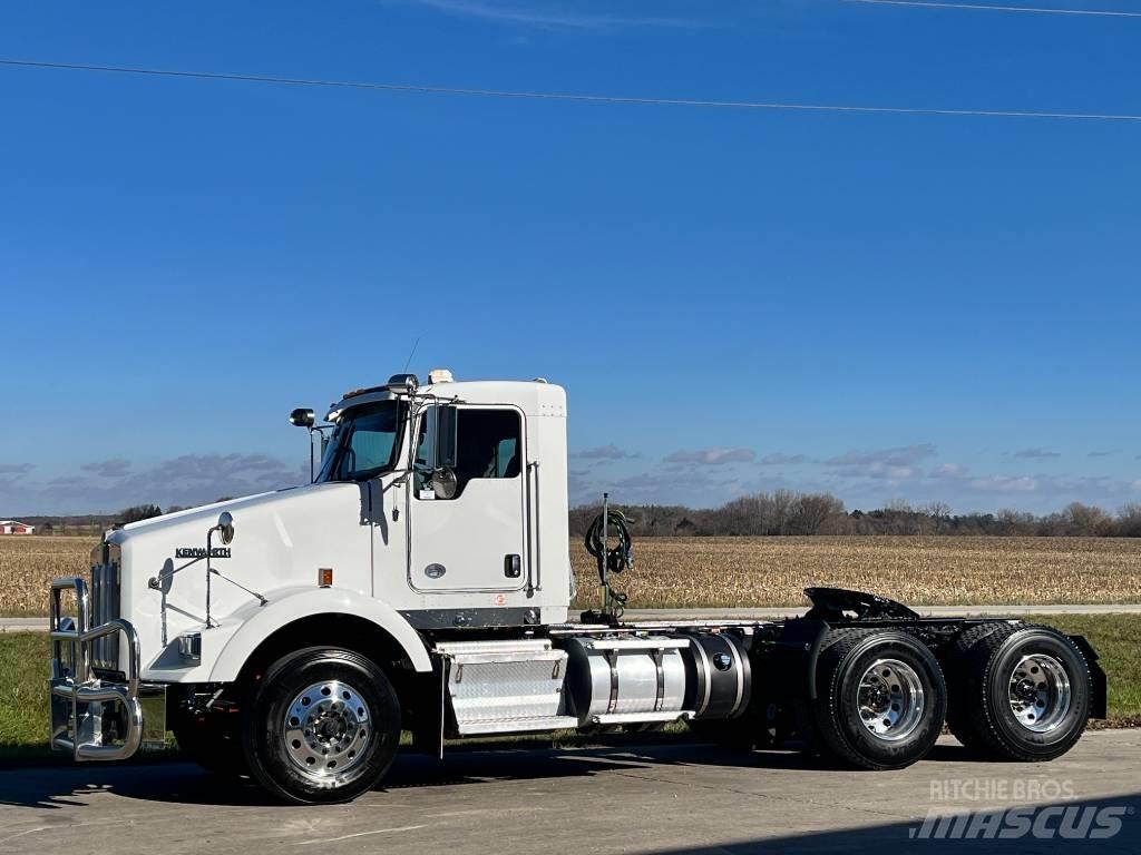 Kenworth T 800 Nyergesvontatók