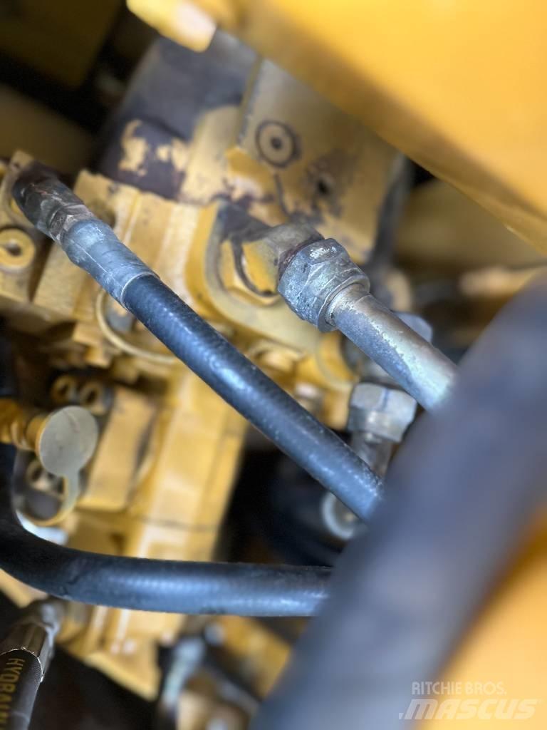 CAT 308C Lánctalpas kotrók