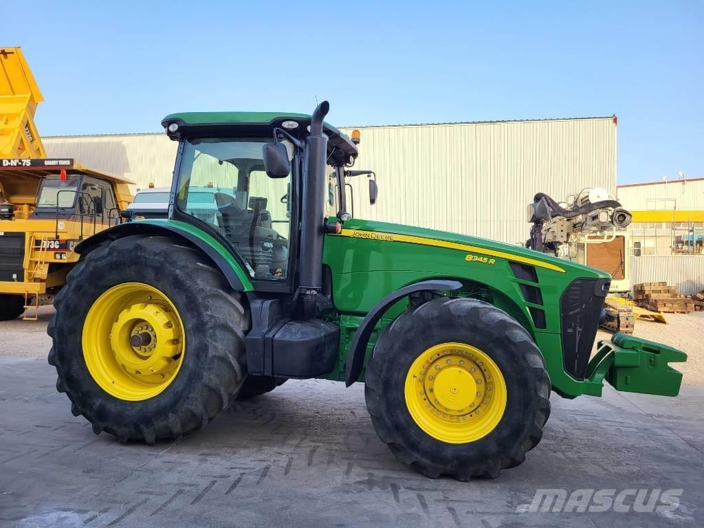 John Deere 8345 R Traktorok