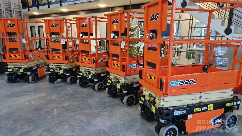 JLG ES 1330 L Ollós emelők