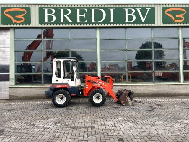Kubota R 520 Gumikerekes homlokrakodók