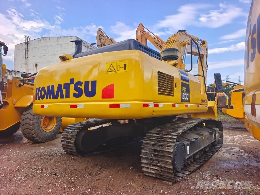 Komatsu PC 300 Lánctalpas kotrók