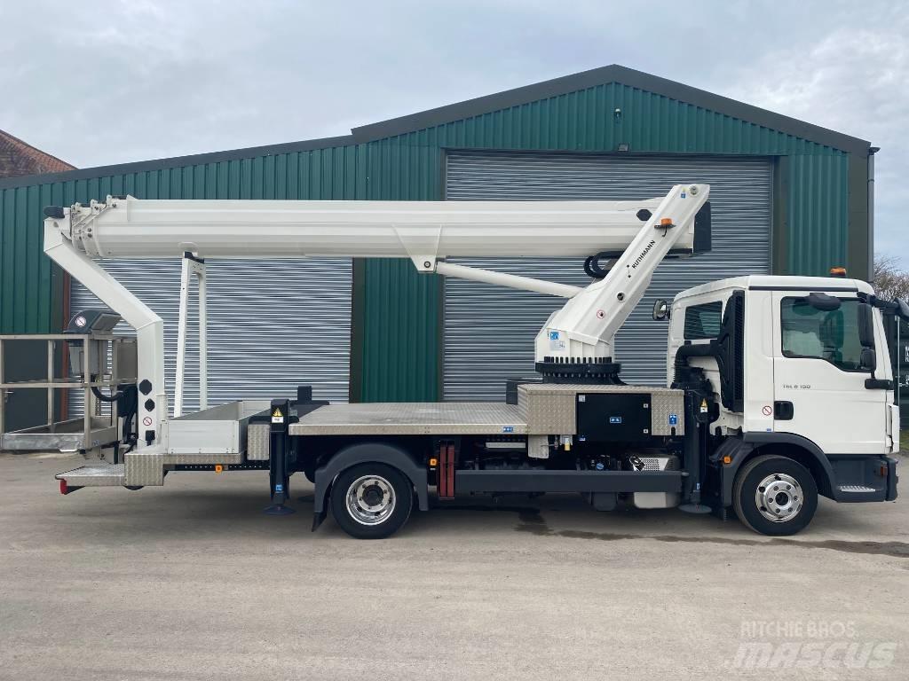 Ruthmann T330.3 Teherautóra szerelt emelők és állványok