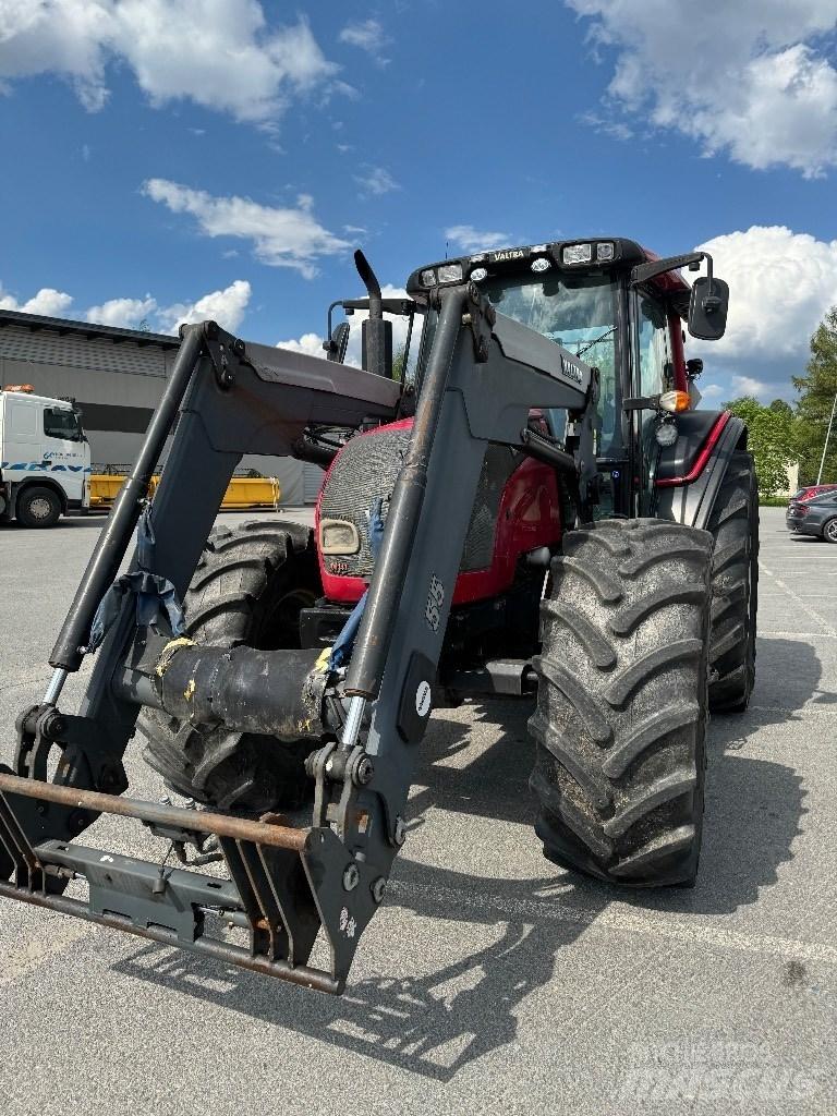 Valtra N141 Advance Traktorok