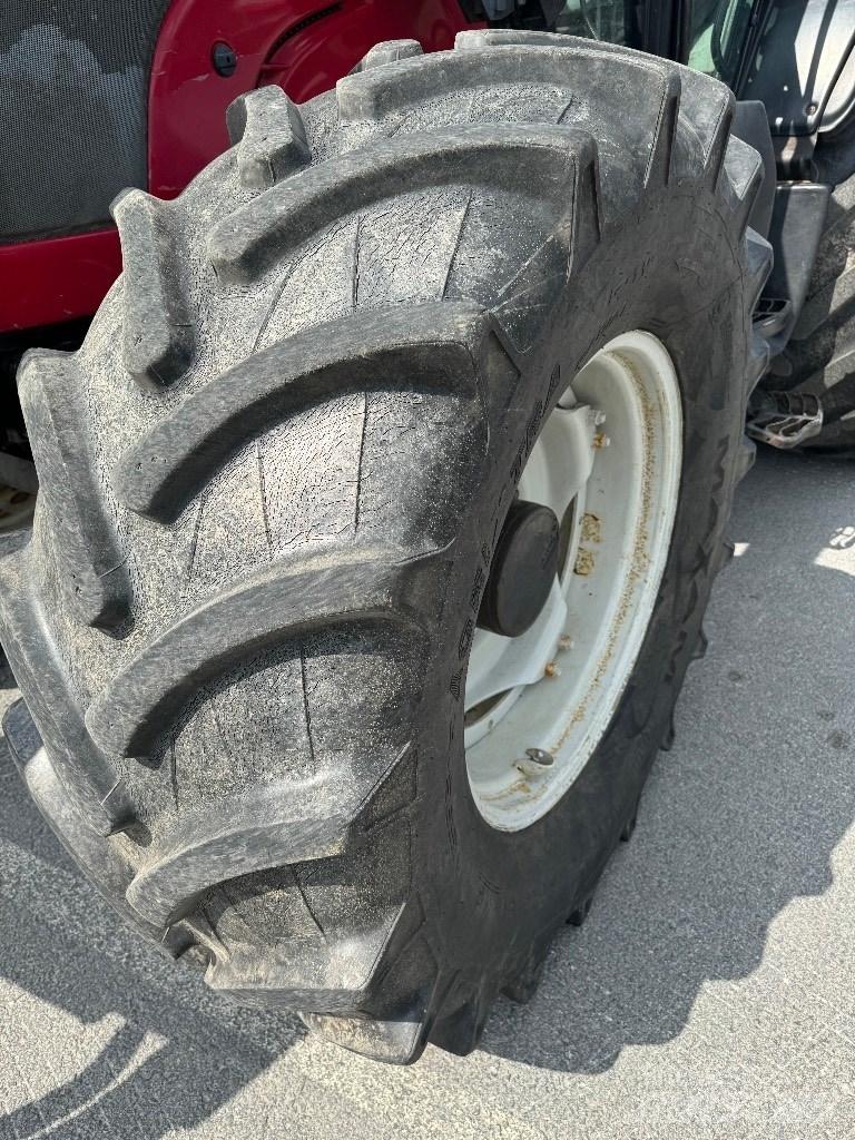 Valtra N141 Advance Traktorok
