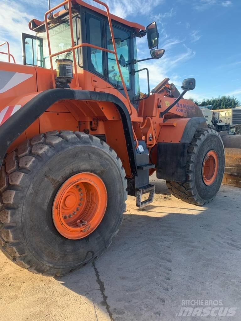 Doosan DL 420-5 Gumikerekes homlokrakodók