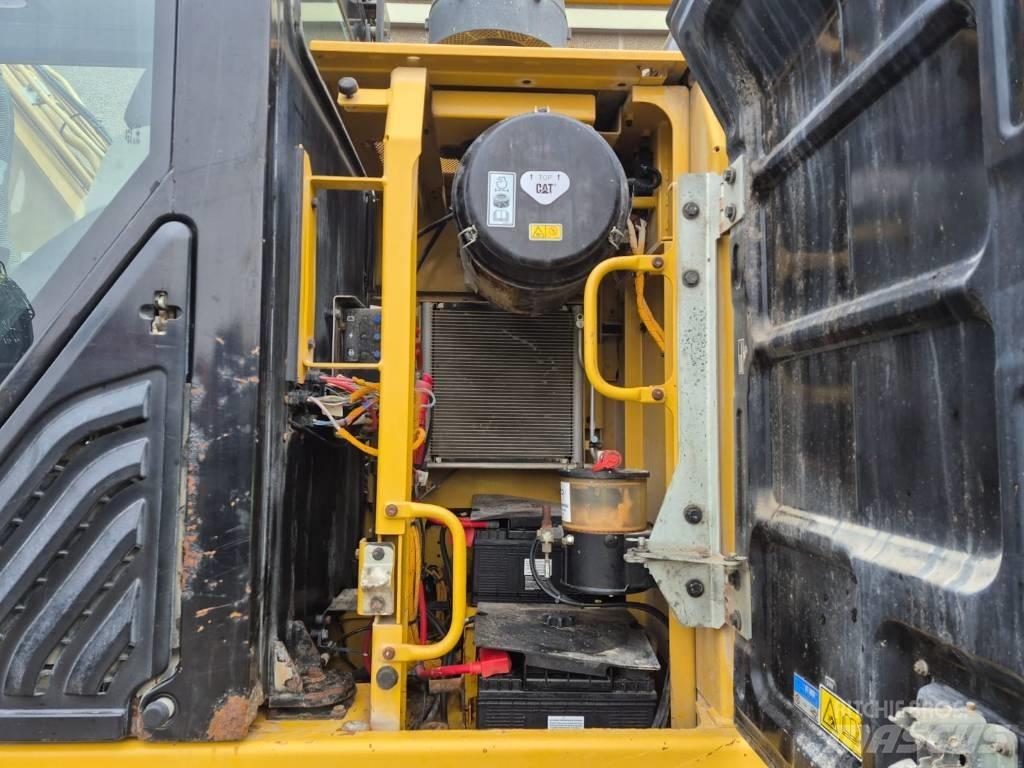 CAT 329E Lánctalpas kotrók