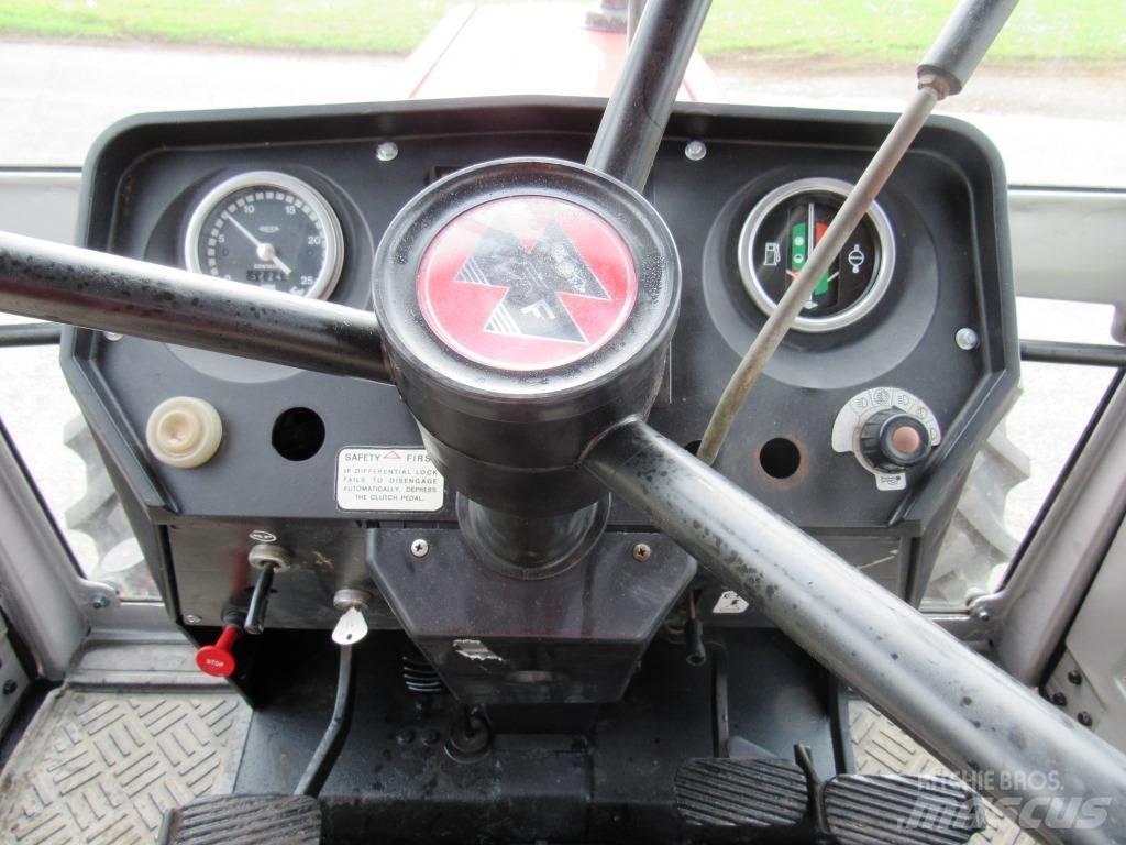 Massey Ferguson 690 Traktorok
