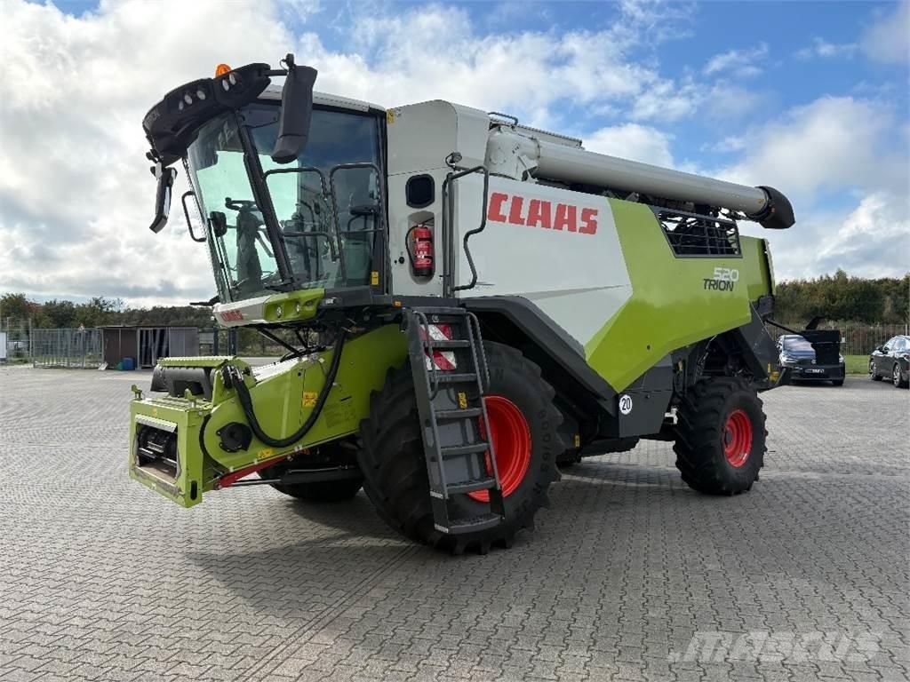 CLAAS TRION 520 Kombájnok