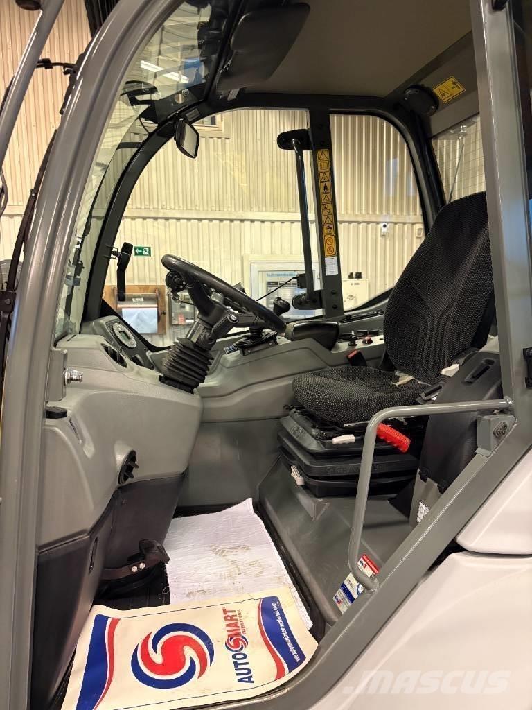 Kramer 5075 Gumikerekes homlokrakodók