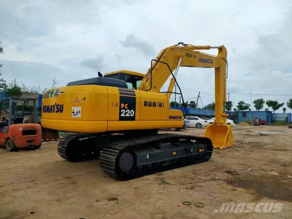 Komatsu PC 220 Lánctalpas kotrók