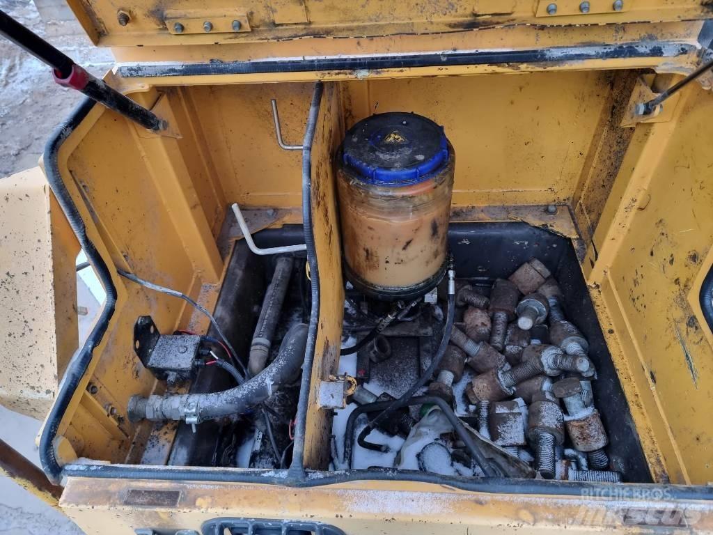Volvo EC 700 B LC Lánctalpas kotrók