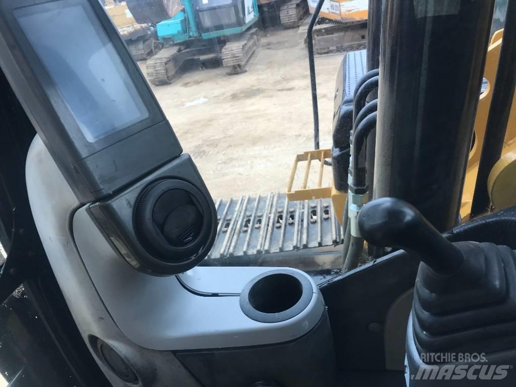 CAT 320 D L Lánctalpas kotrók