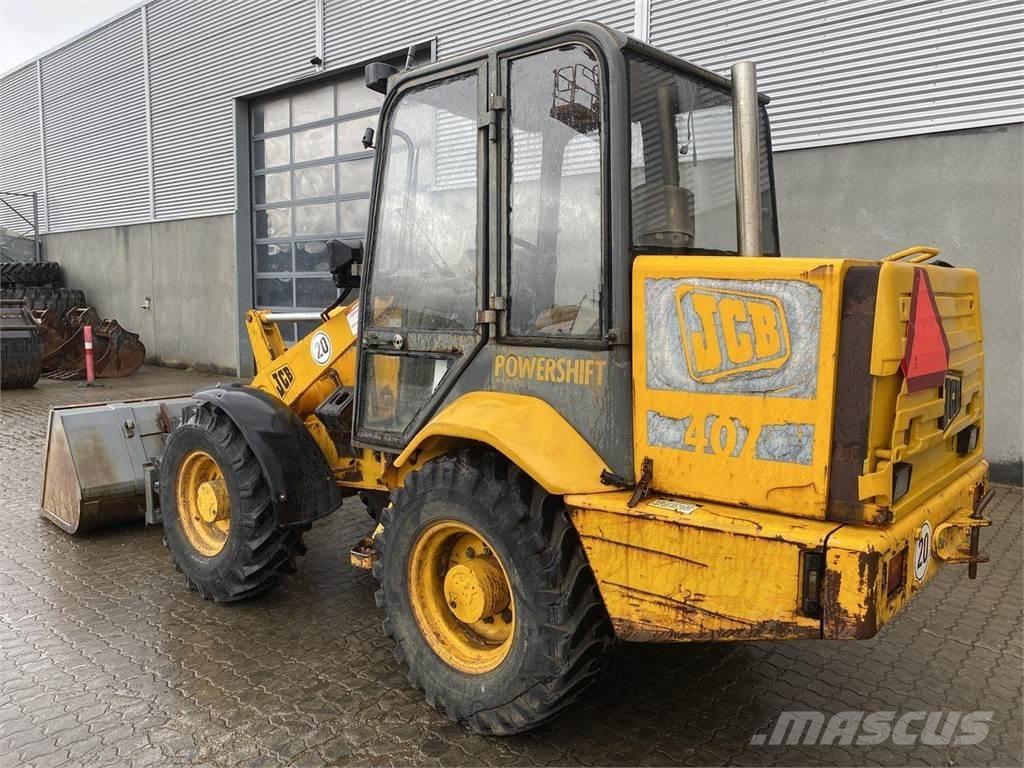 JCB 407 Univerzális rakodók