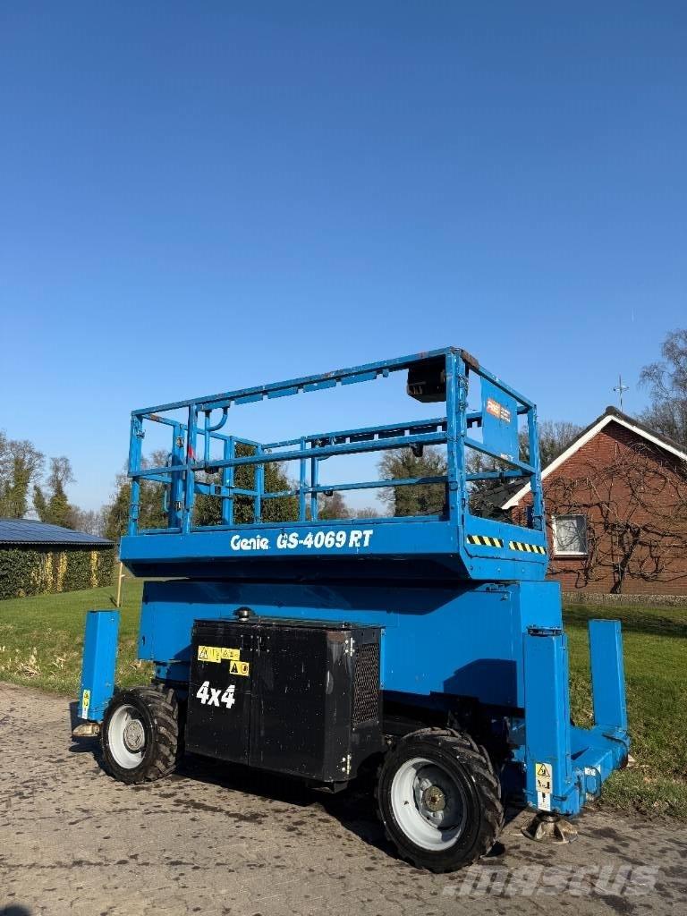 Genie GS 4069 RT Ollós emelők