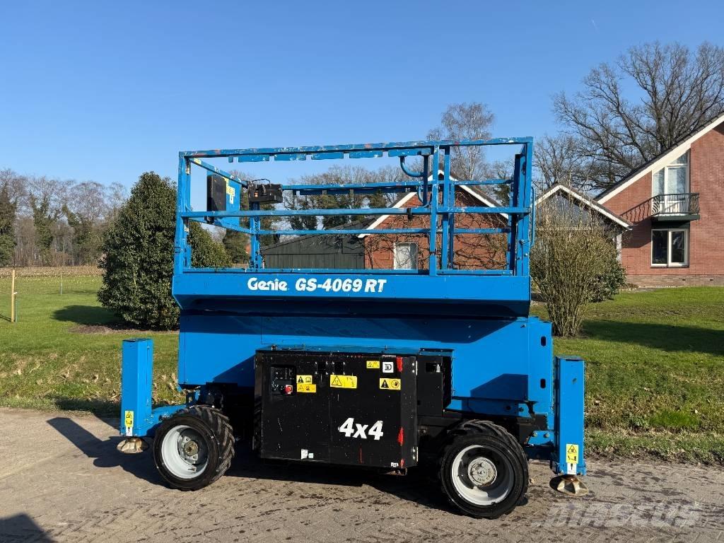 Genie GS 4069 RT Ollós emelők