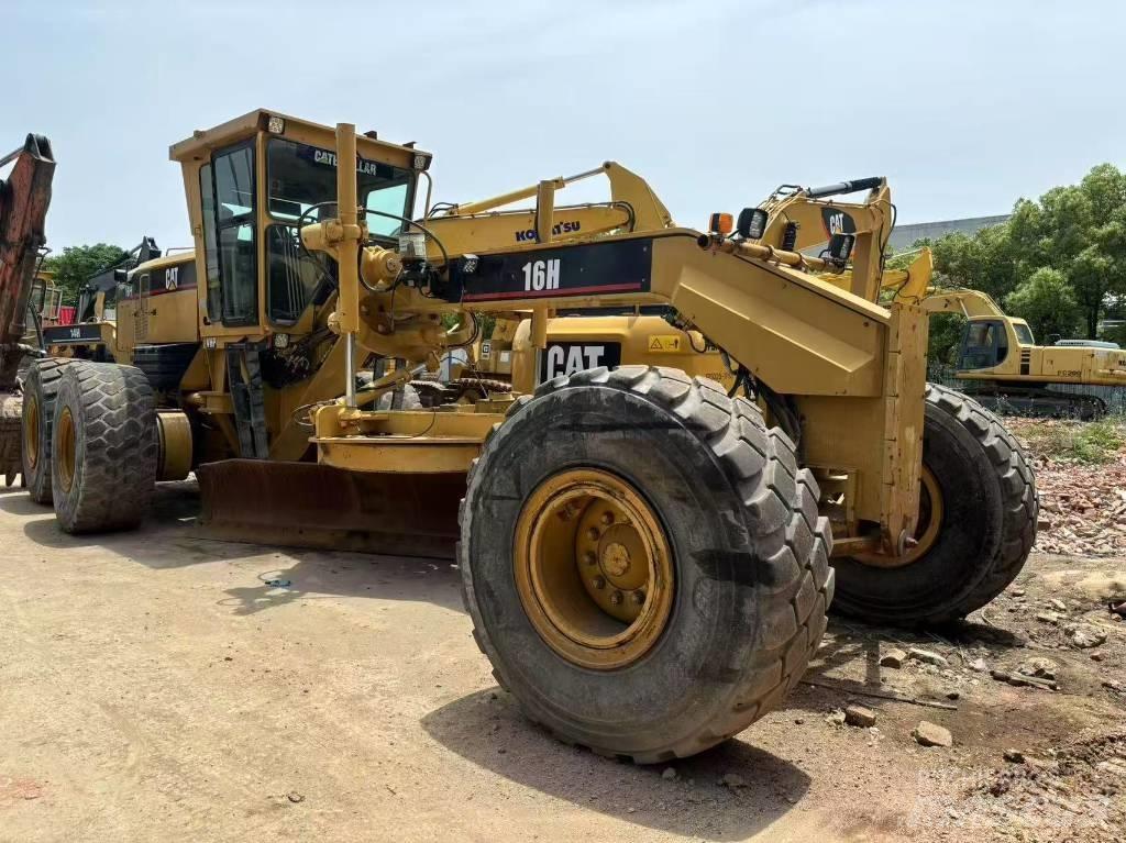 CAT 16h Gréderek