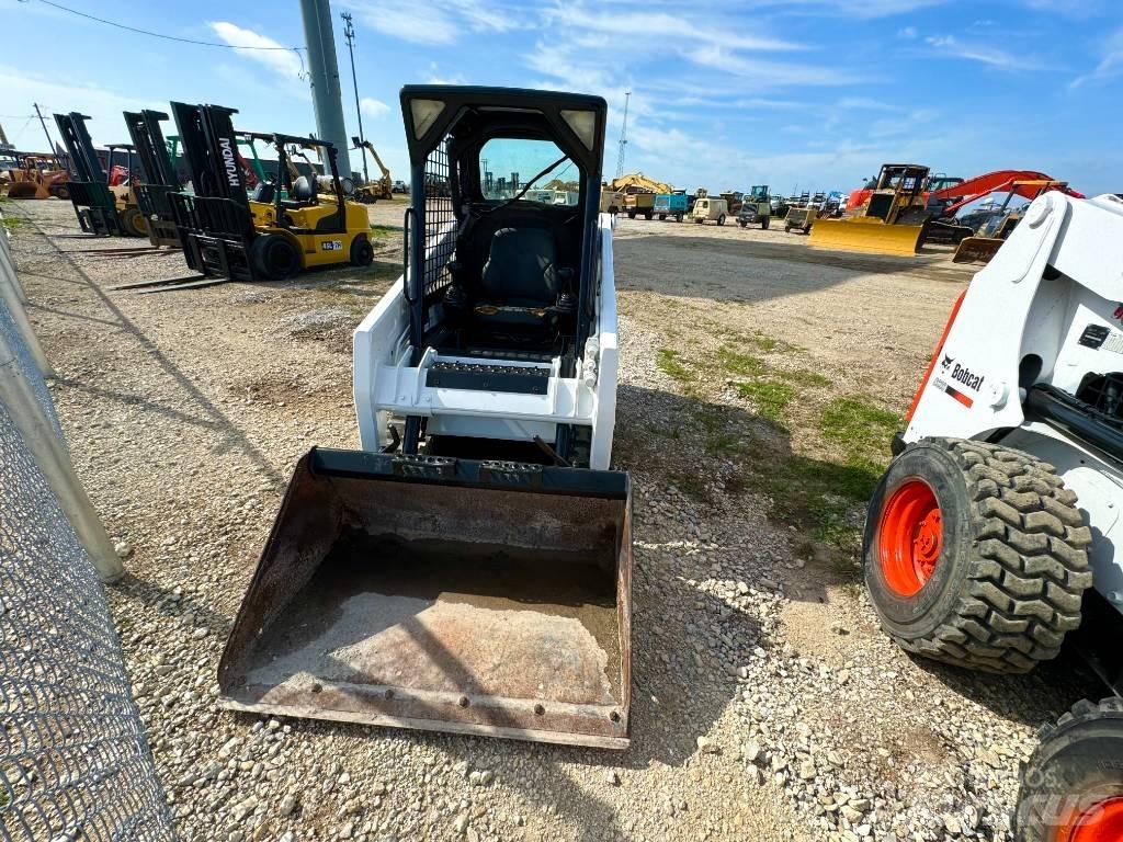 Bobcat T 110 Lánctalpas homlokrakodók