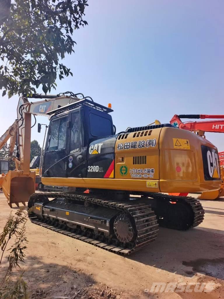 CAT 320 D2L Lánctalpas kotrók