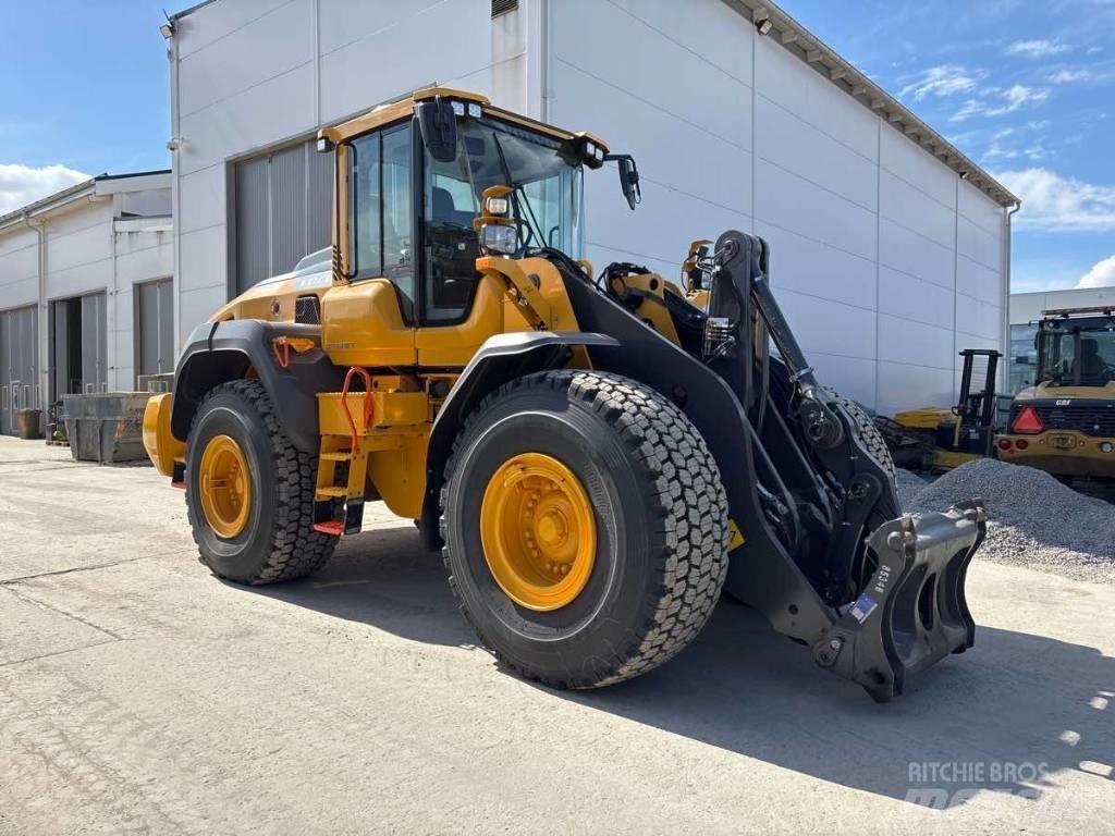 Volvo L110H Gumikerekes homlokrakodók