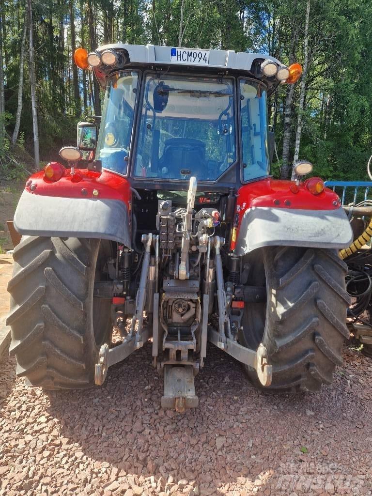 Massey Ferguson 5713 Traktorok