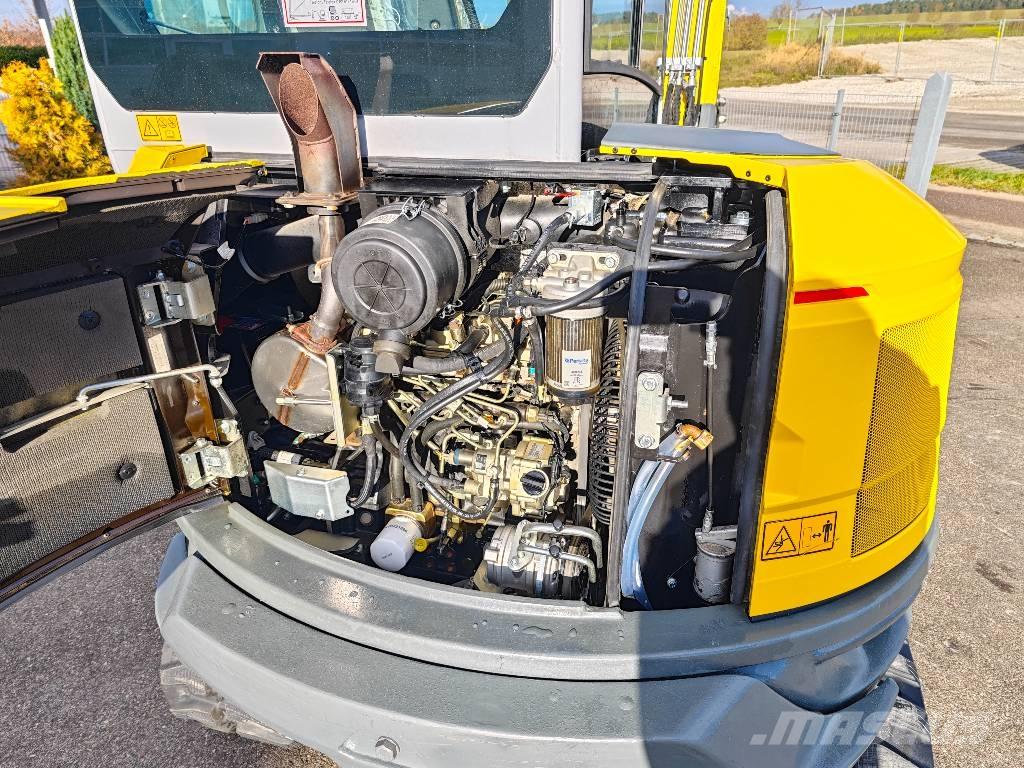 Wacker Neuson ET 42 Gumikerekes kotrók