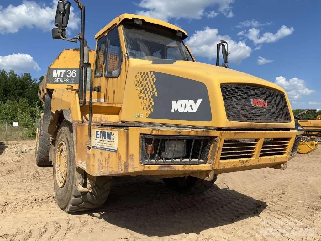 Moxy MT 36 II Csuklósdömperek