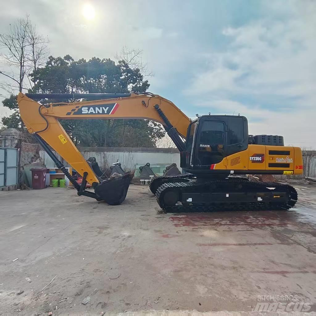 Sany SY 235 C Lánctalpas kotrók