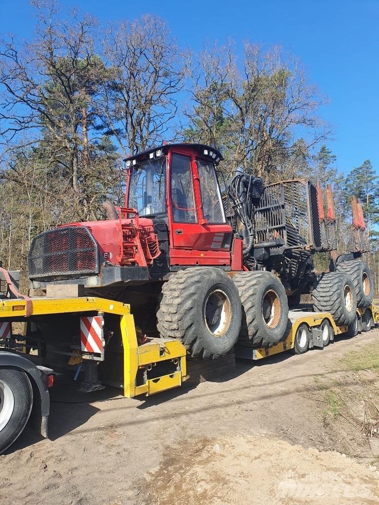 Komatsu 895 Kihordók