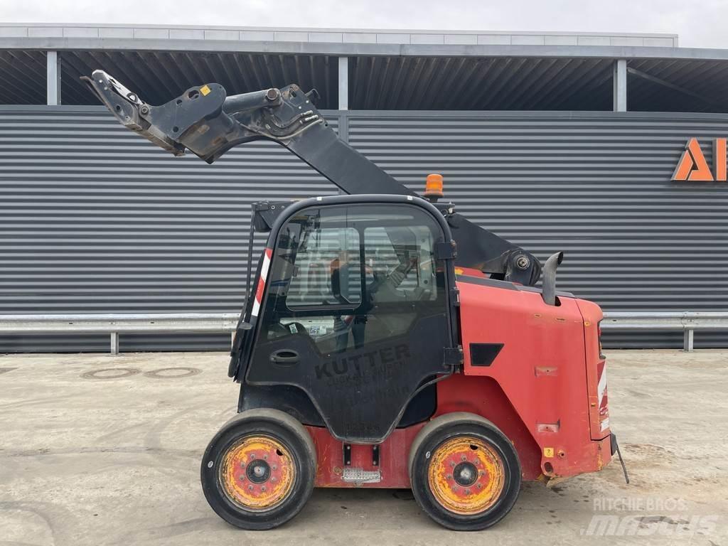 JCB R260 Vonszolók