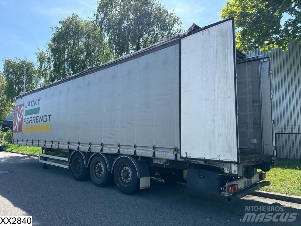 Fruehauf Tautliner Elhúzható ponyvás félpótkocsik