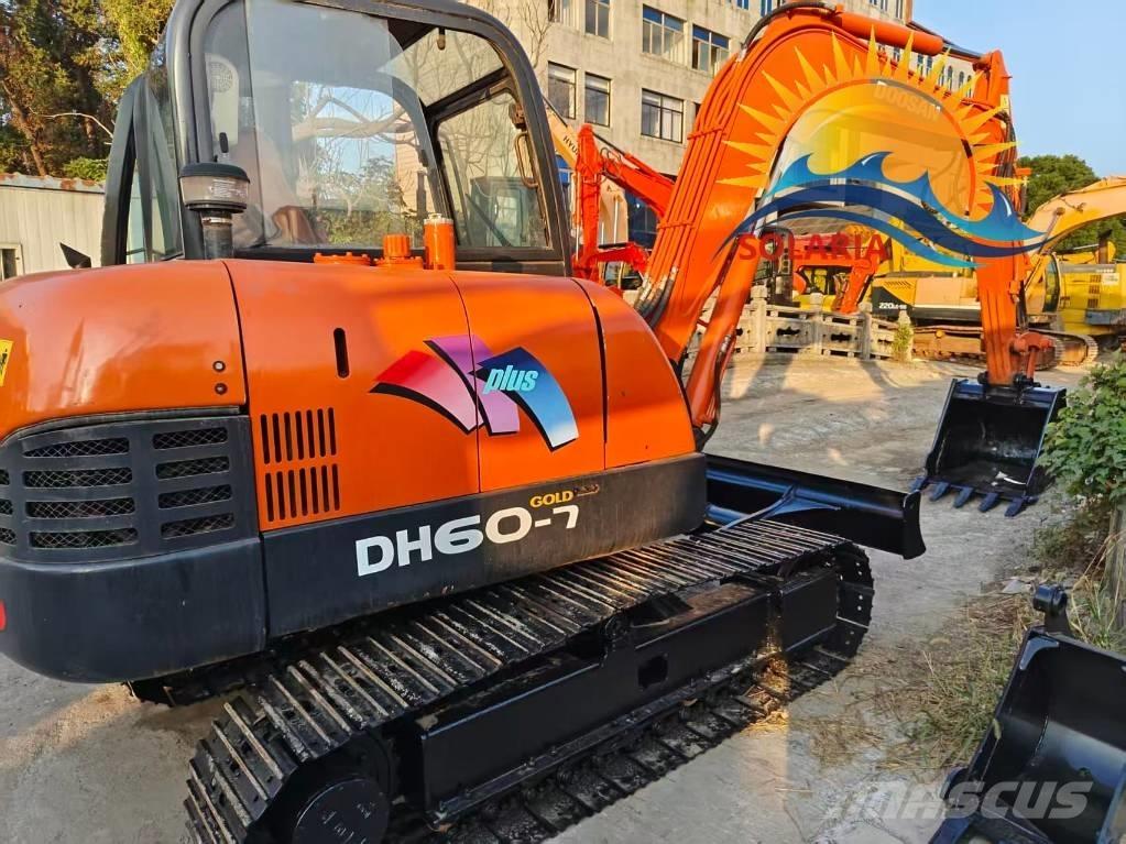 Doosan DH 60-7 Mini kotrók < 7t
