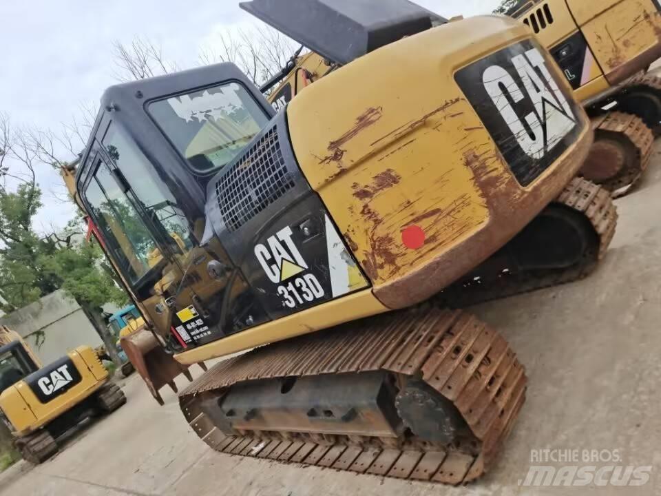 CAT 313D Lánctalpas kotrók