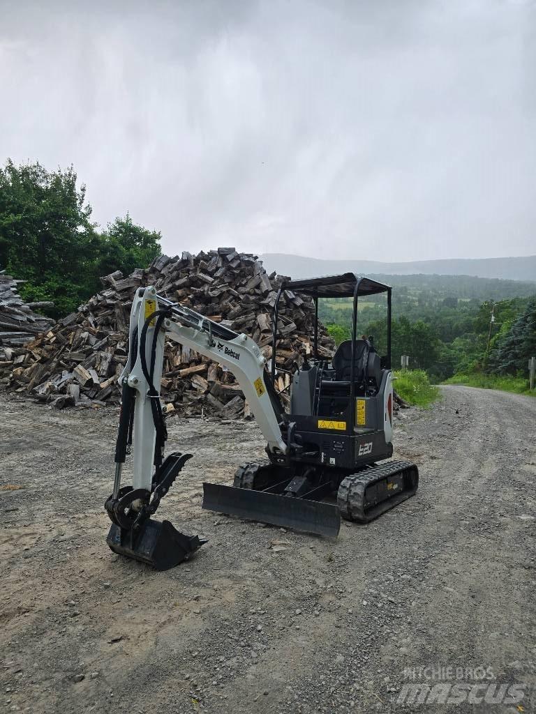 Bobcat E 20 Mini kotrók < 7t