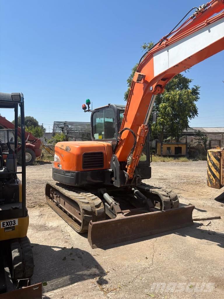 Doosan DX 80 R Közepes (midi) kotrók 7 t - 12 t