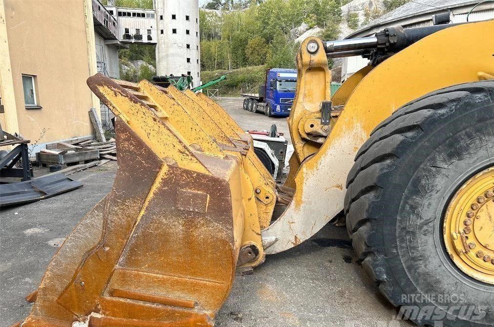 CAT 980 K Gumikerekes homlokrakodók