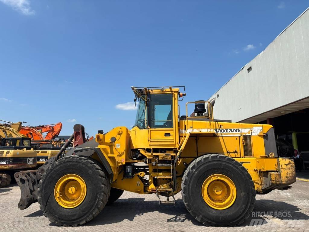Volvo L 180 C Gumikerekes homlokrakodók