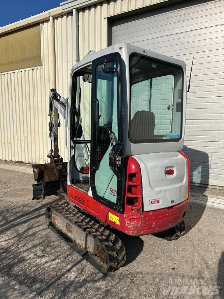 Takeuchi TB216 Mini kotrók < 7t