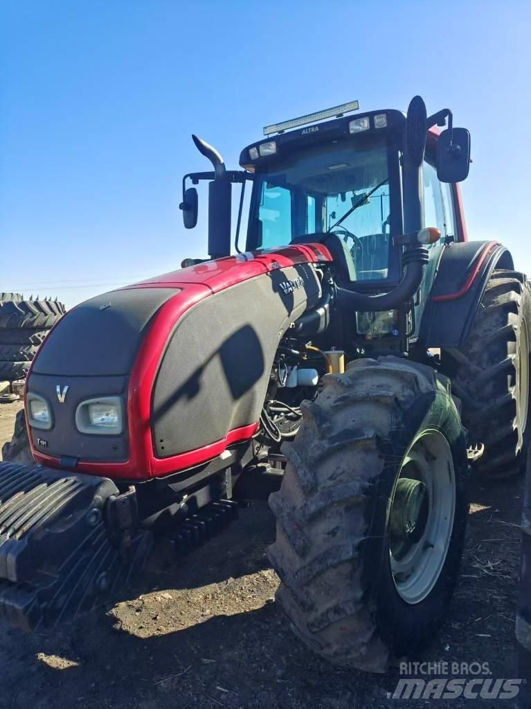 Case IH FARMALL 1404 Traktorok