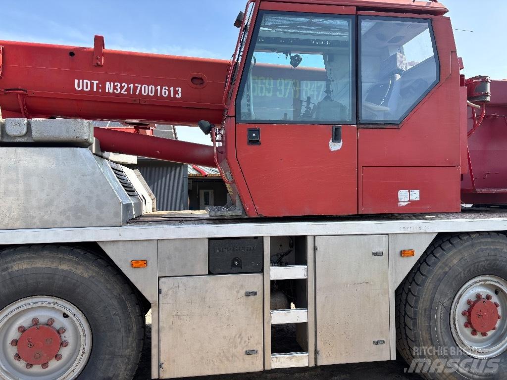 Liebherr LTM 1030 Terepdaruk