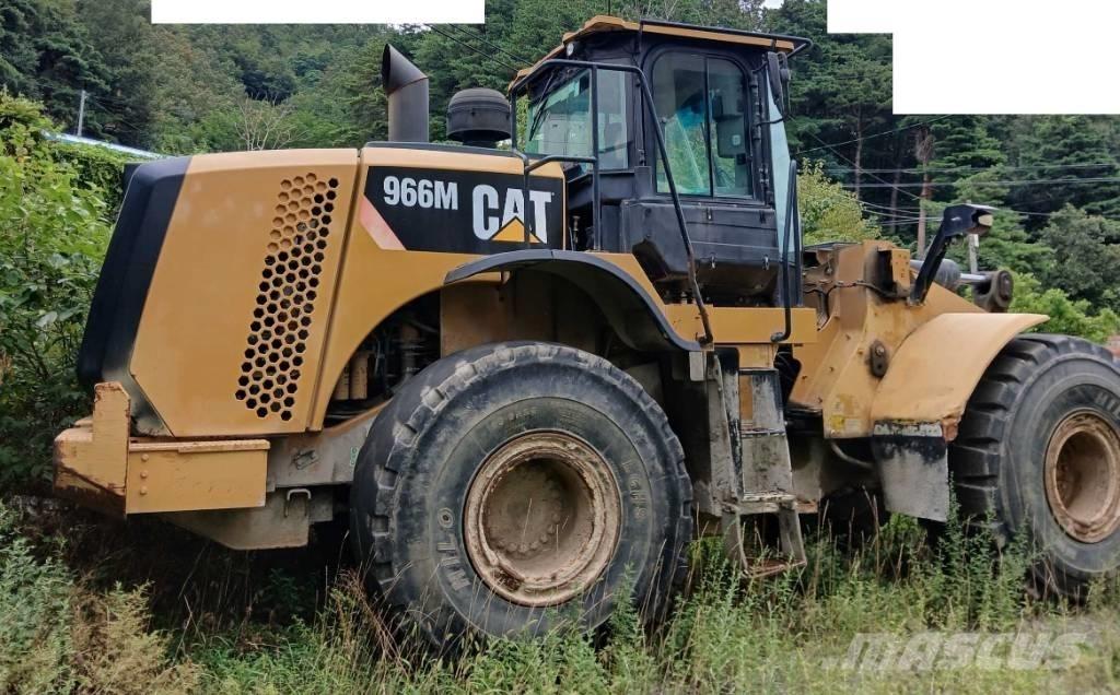 CAT 966 M Gumikerekes homlokrakodók